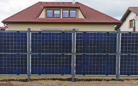 Premium solar fence² on unpaved ground